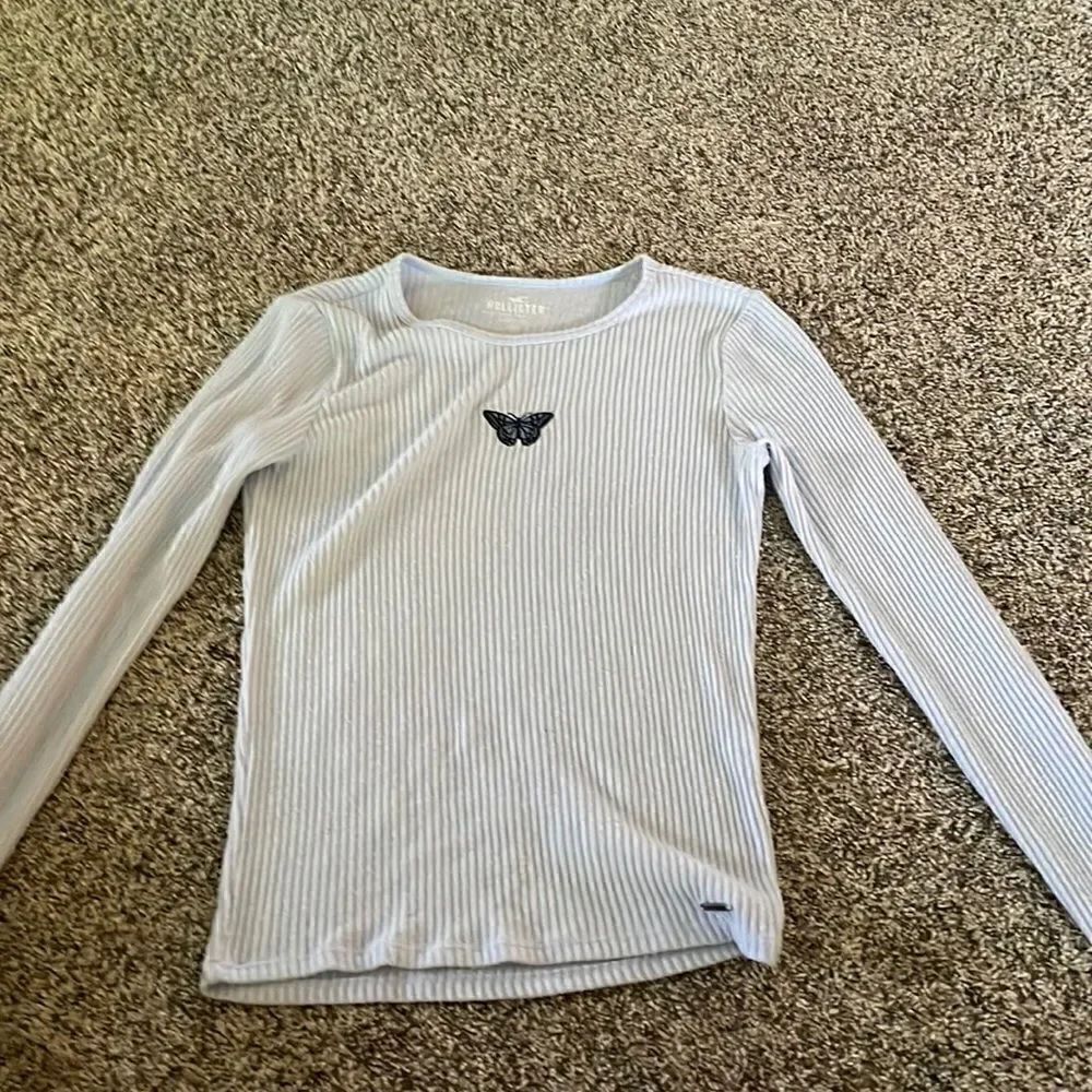 Baby blue Hollister shirt 